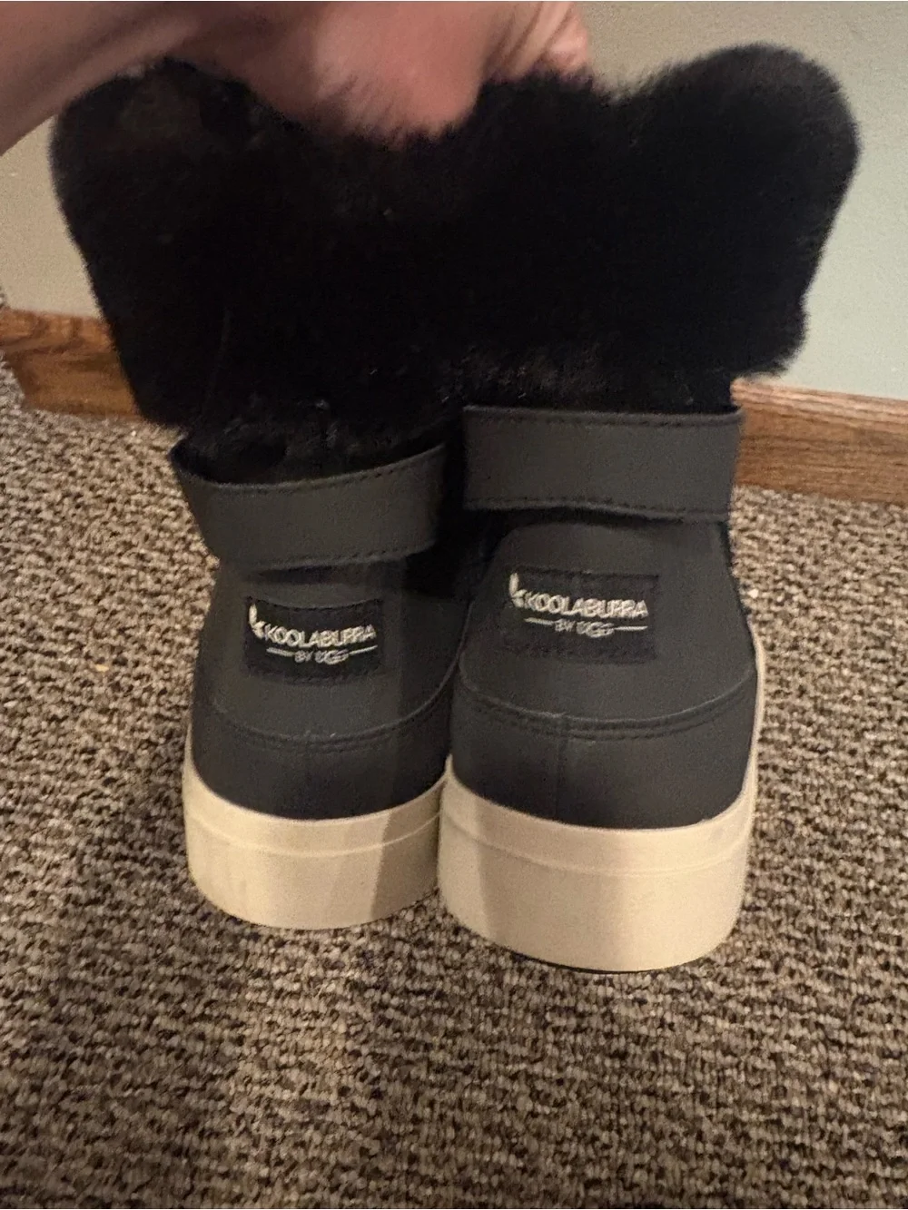Koolaburra by UGG Black Ryanna Waterproof Snow Boots Size 10 - Picture 4 of 9